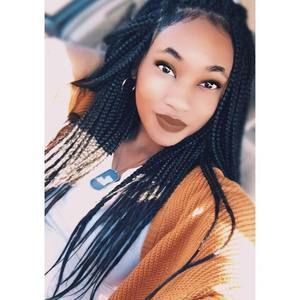 Meet your Posher, Nika